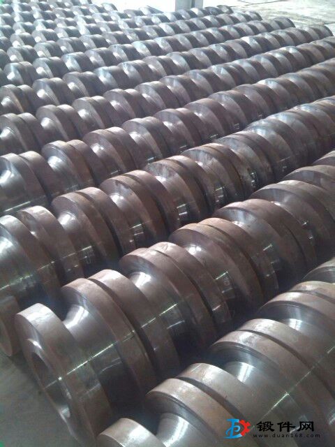 閥門配件左右體中體鍛件自由鍛加工不限數(shù)量交貨及時閥座中體