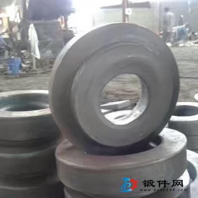 軸承，法蘭