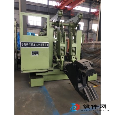 5噸自由鍛操作手鍛造操作機(jī)設(shè)備