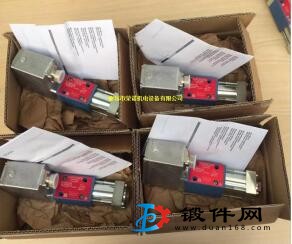 現貨DDV伺服閥MOOG穆格D633-332B