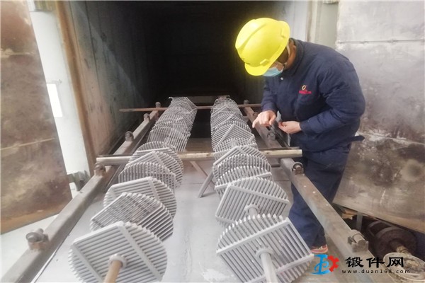濰坊某科技公司腔體噴