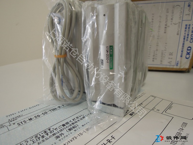 STG-M-16-40  CKD導向氣缸