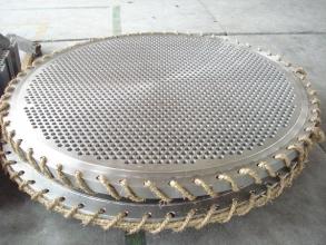 專業(yè)生產(chǎn)制造大型管板法蘭、孔板法蘭
